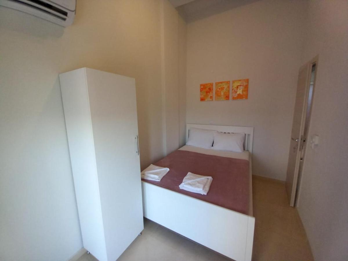 Elenis House Apartment เนอาเปรามอส ภายนอก รูปภาพ