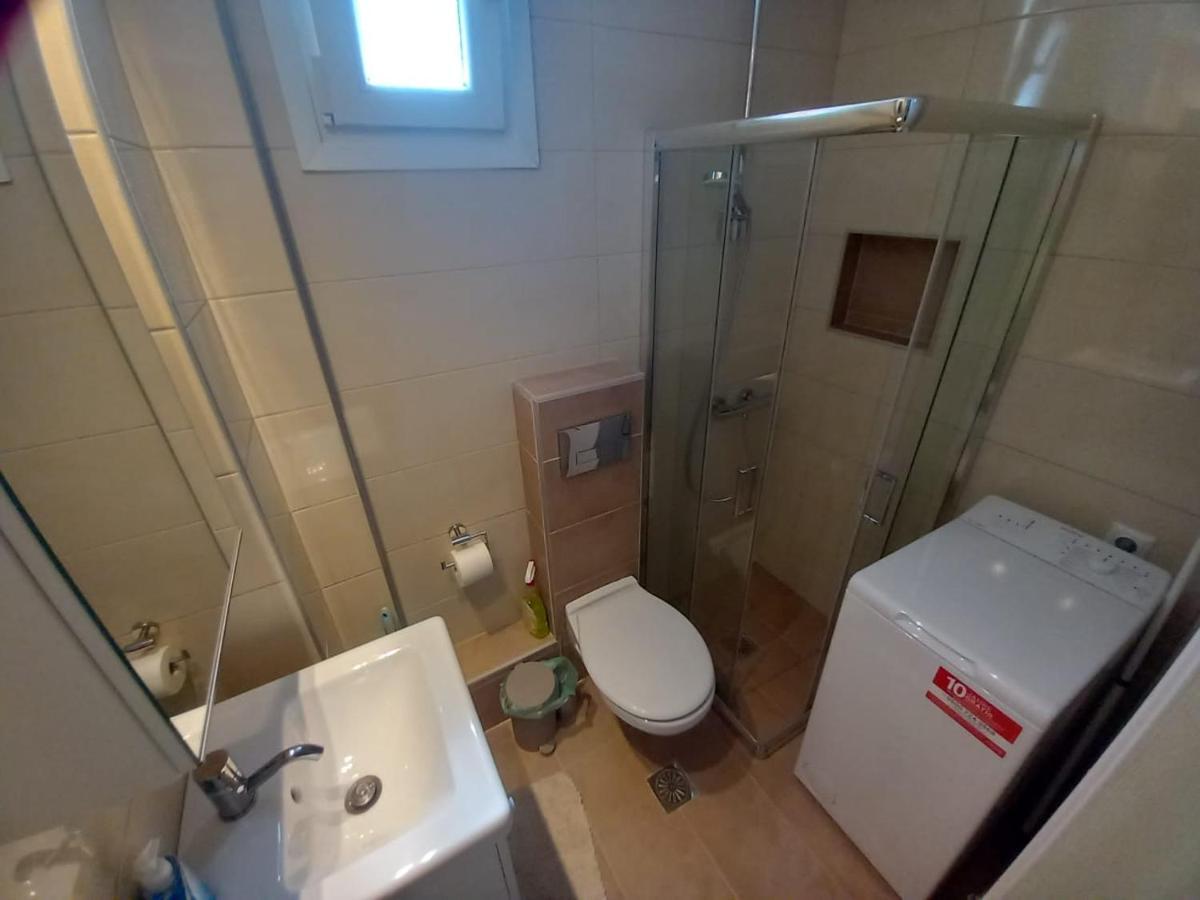 Elenis House Apartment เนอาเปรามอส ภายนอก รูปภาพ